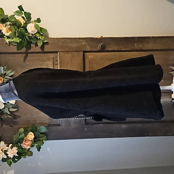 NWT - Vince Camuto Belted Teddy Bear Poncho - One Size Fits Most - Picture 2 of 9